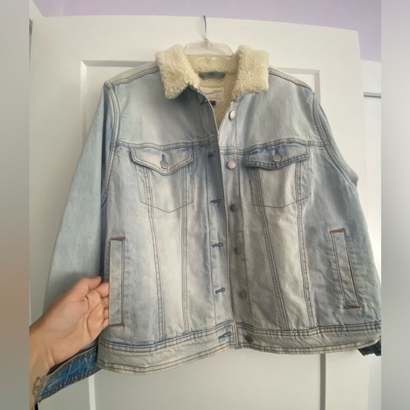 Universal thread lined denim jacket - Picture 3 of 5